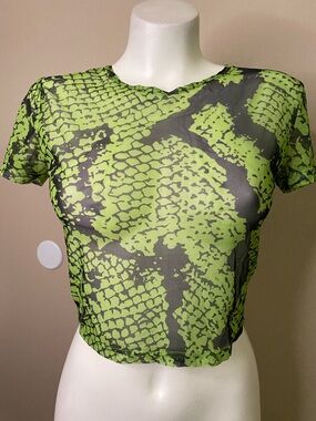 Black Green Snake-Print sheer mesh shirt sleeve crop top 🖤 L